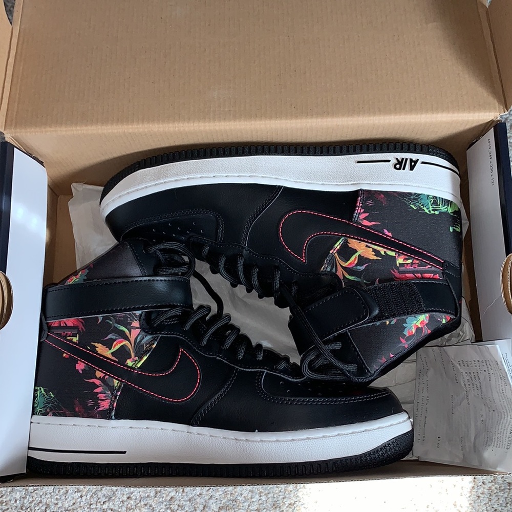 Nike Air Force 1 high ‘07 LV8 black red orbit
